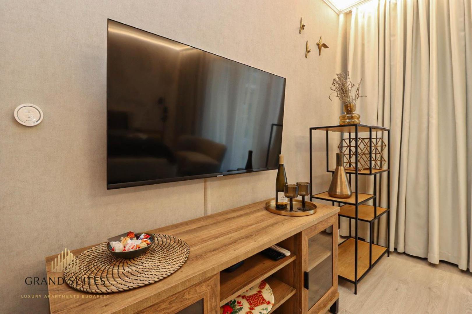 Grand Suites Promenade Boedapest Buitenkant foto