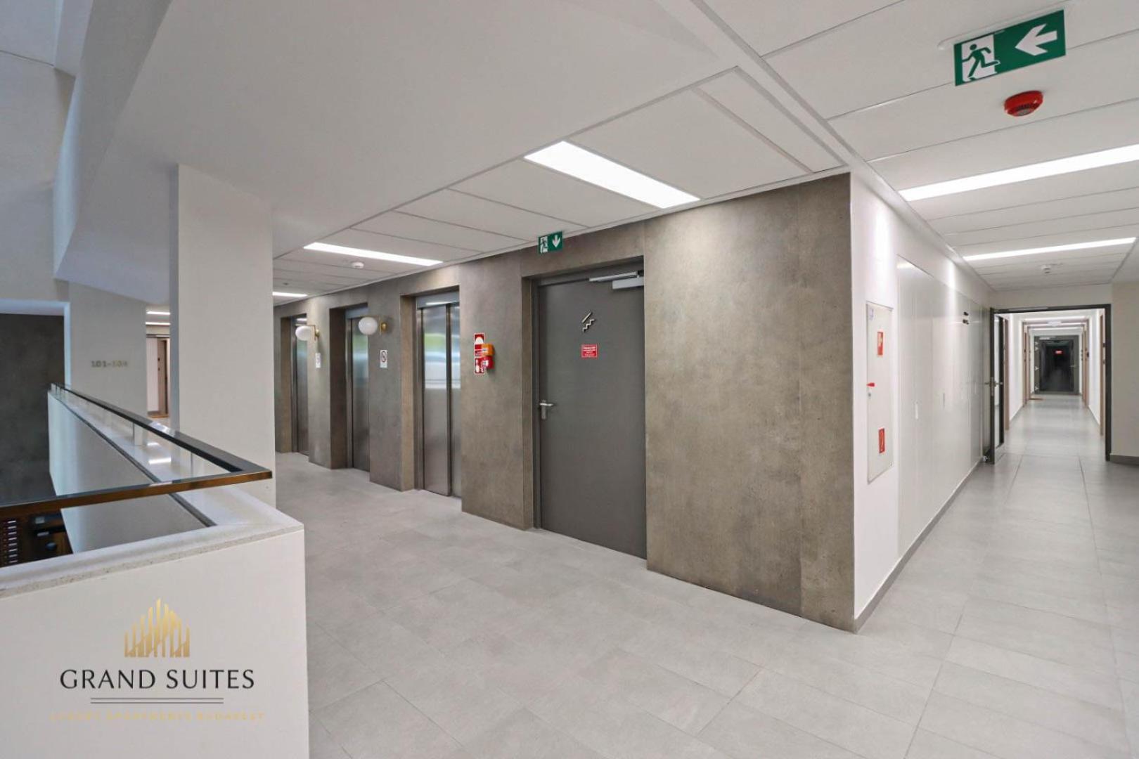 Grand Suites Promenade Boedapest Buitenkant foto