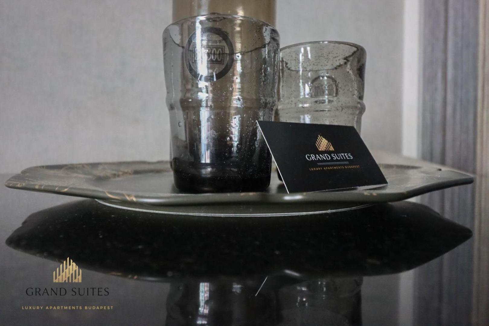 Grand Suites Promenade Boedapest Buitenkant foto