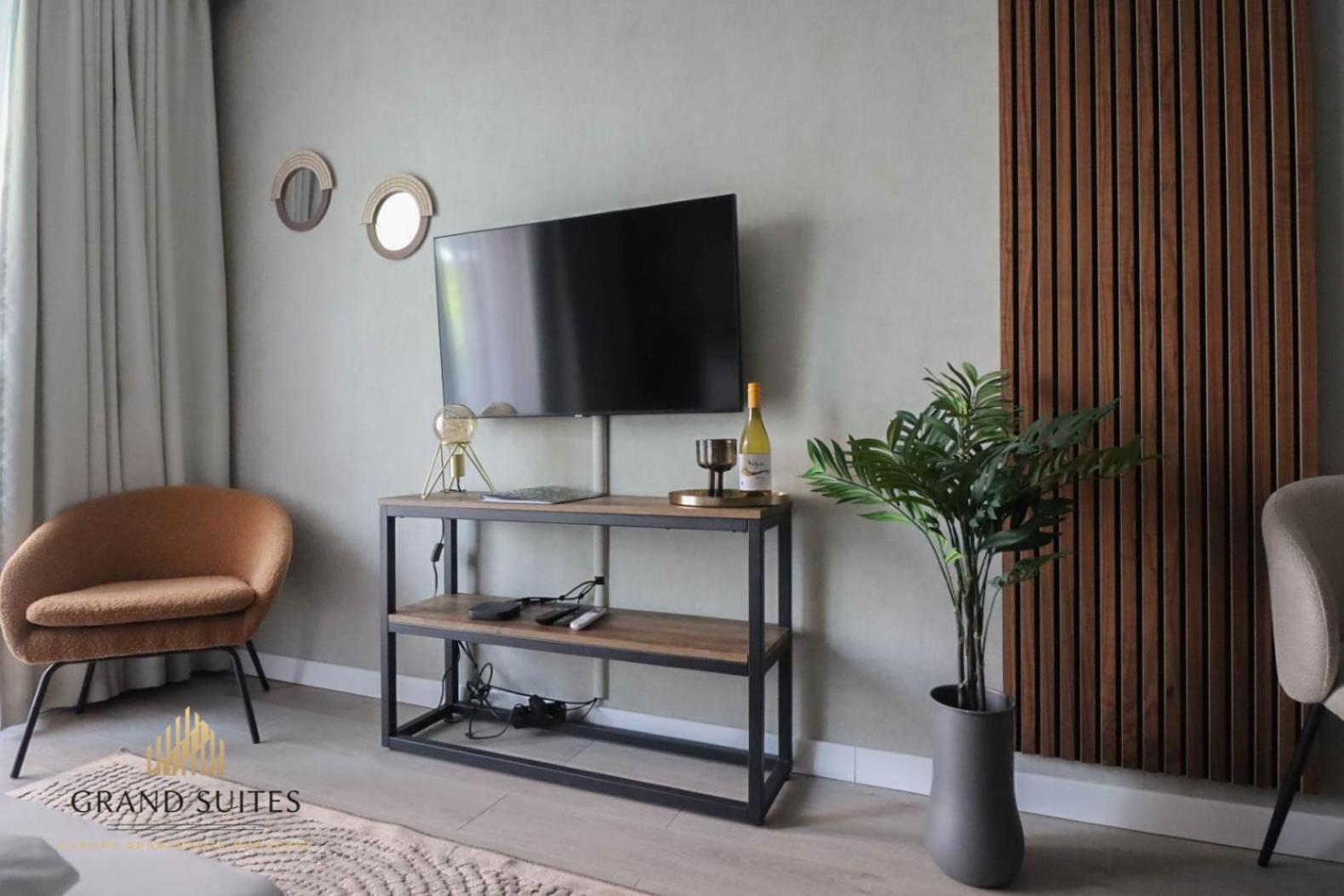 Grand Suites Promenade Boedapest Buitenkant foto