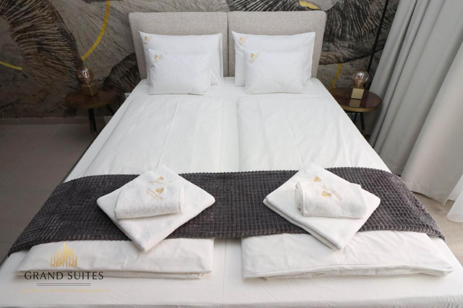 Grand Suites Promenade Boedapest Buitenkant foto